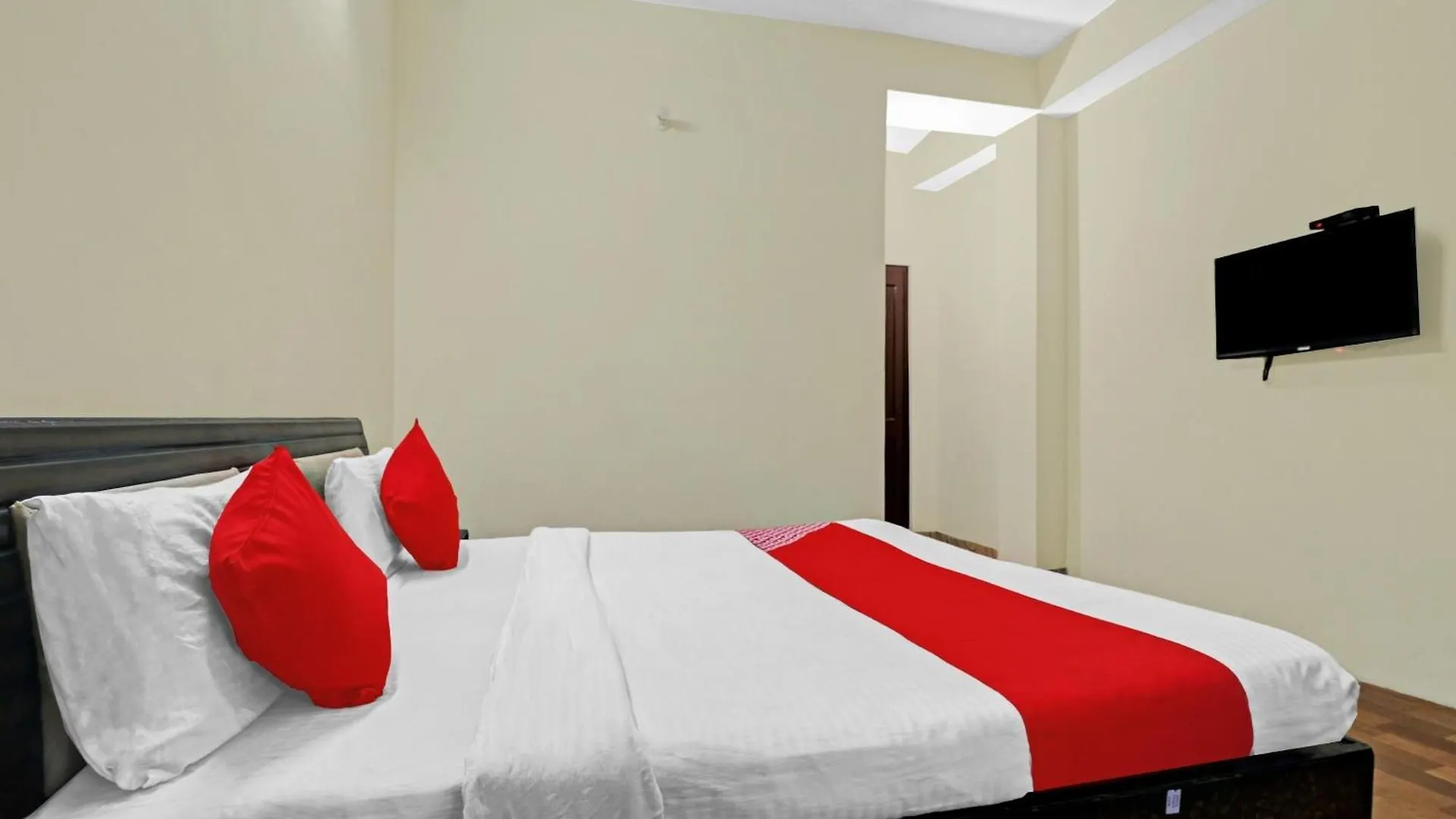 ****  Hotel O New Shushant Regency Shimla India