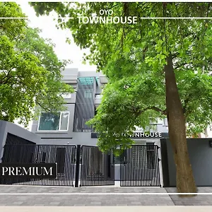 Oyo Townhouse 120 Shushant Lok Gurgaon